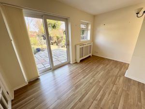 Dining Room- click for photo gallery